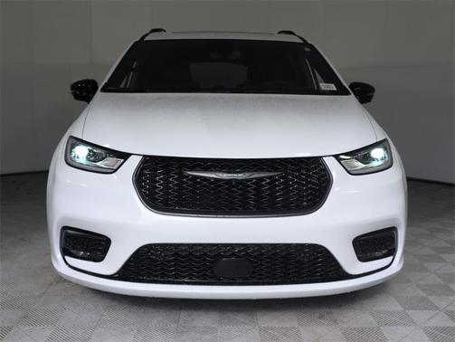 2025 Chrysler Pacifica Hybrid Select