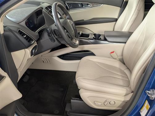2020 Lincoln Nautilus Reserve