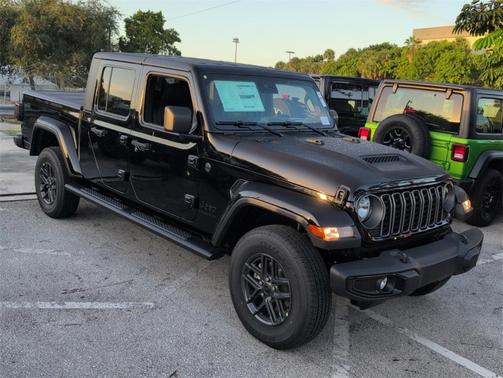 2025 Jeep Gladiator Sport