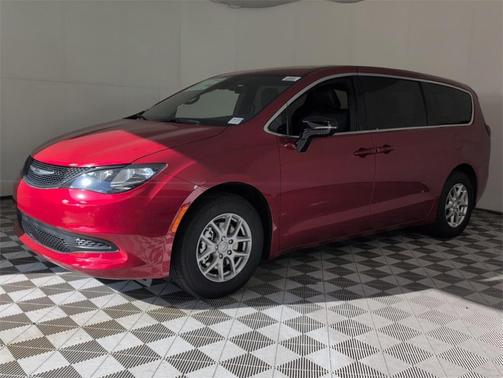 2026 Chrysler Voyager LX