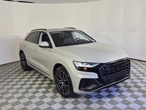 2023 Audi Q8 55 Premium Plus