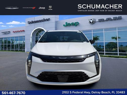 Bright White Clearcoat 2027 Chrysler Pacifica LIMITED
