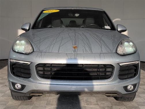 2017 Porsche Cayenne Platinum Edition