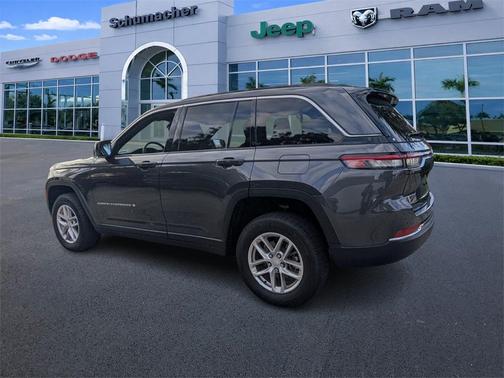 2025 Jeep Grand Cherokee Laredo X