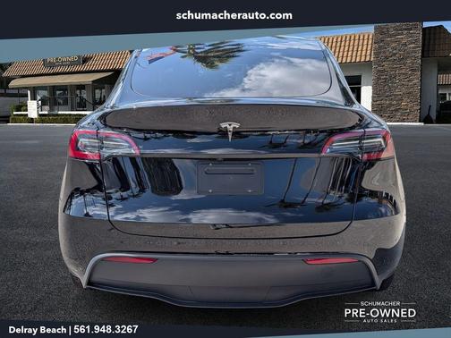 Black 2025 Tesla Model Y Long Range