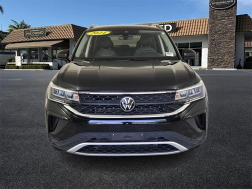 2024 Volkswagen Taos 1.5T SE