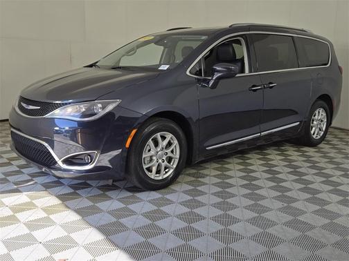 2020 Chrysler Pacifica Touring-L
