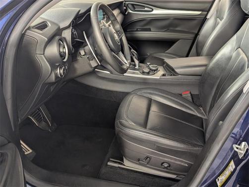 2018 Alfa Romeo Stelvio Base