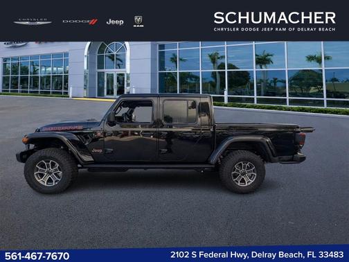 Black Clearcoat 2026 Jeep Gladiator Mojave