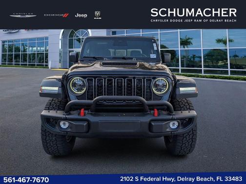 Black Clearcoat 2026 Jeep Gladiator Mojave