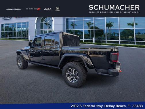 Black Clearcoat 2026 Jeep Gladiator Mojave