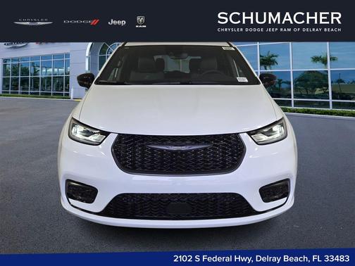 Bright White Clearcoat 2026 Chrysler Pacifica Select