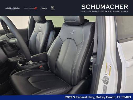 Bright White Clearcoat 2026 Chrysler Pacifica Select