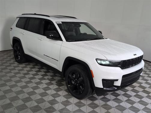 2025 Jeep Grand Cherokee L Laredo