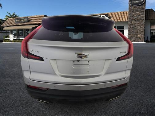 2021 Cadillac XT4 Luxury