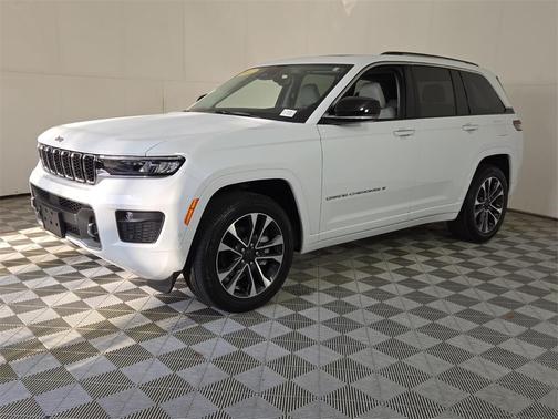 2022 Jeep Grand Cherokee Overland