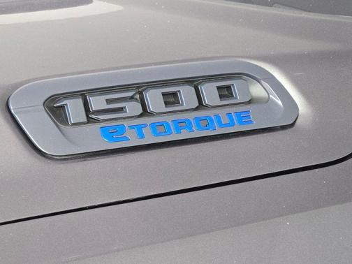 Granite Crystal Clearcoat Metallic 2026 RAM 1500 Big Horn/Lone Star