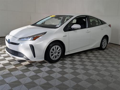 2019 Toyota Prius L