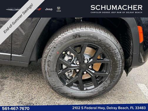 Diamond Black 2026 Jeep Grand Cherokee L Laredo