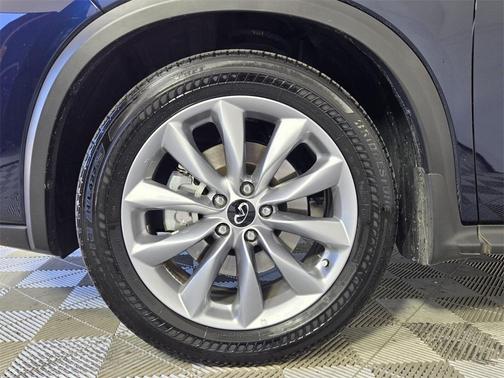 2022 INFINITI QX50 Luxe