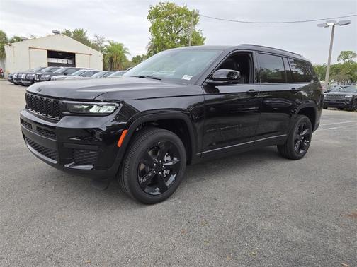 2025 Jeep Grand Cherokee L Laredo
