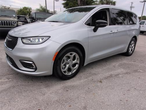 2024 Chrysler Pacifica Limited