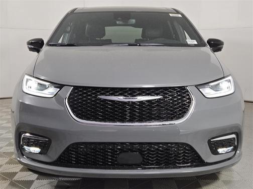 2025 Chrysler Pacifica Hybrid Select
