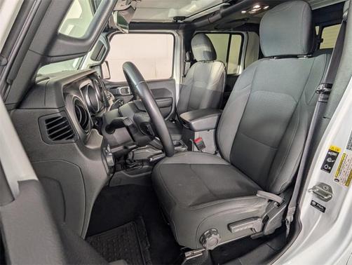 2021 Jeep Gladiator Sport
