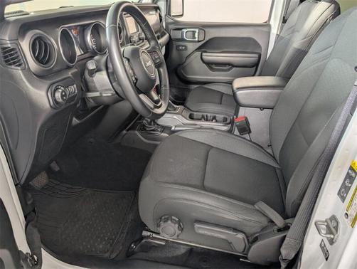 2021 Jeep Gladiator Sport