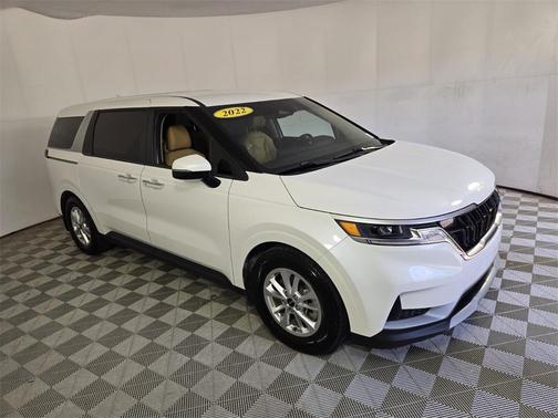 2022 Kia Carnival LXS