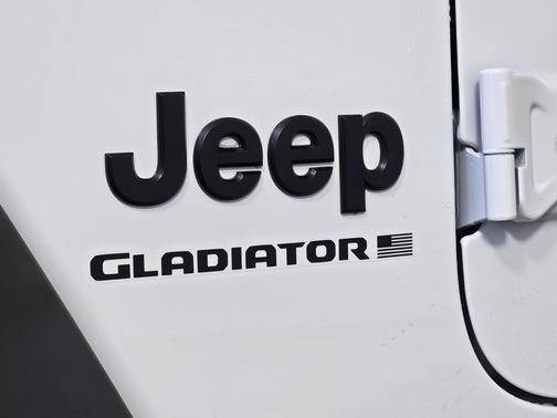 2026 Jeep Gladiator Sport
