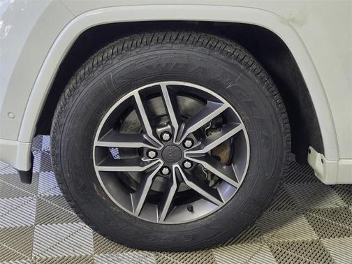 2020 Jeep Grand Cherokee Overland