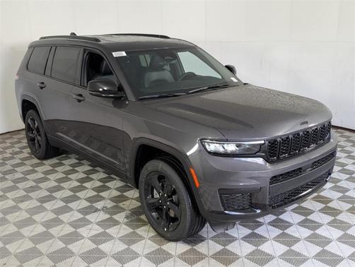 2025 Jeep Grand Cherokee L Laredo