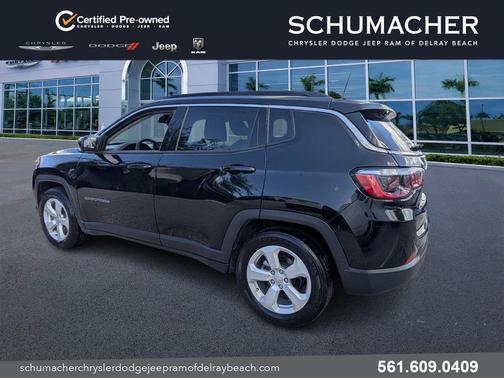 Diamond Black 2022 Jeep Compass Latitude