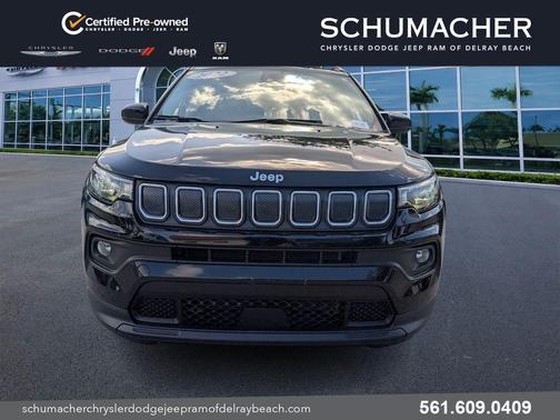 Diamond Black 2022 Jeep Compass Latitude