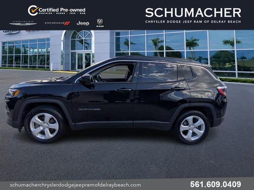 Diamond Black 2022 Jeep Compass Latitude
