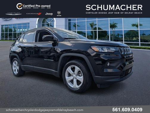 Diamond Black 2022 Jeep Compass Latitude