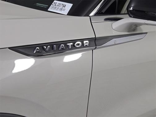 2021 Lincoln Aviator Reserve RWD