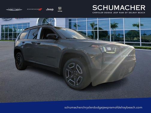 Sting Gray Clearcoat 2026 Jeep Cherokee LAREDO/LIMITED