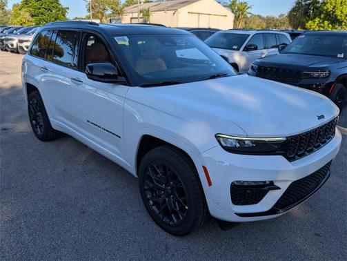 2025 Jeep Grand Cherokee Summit