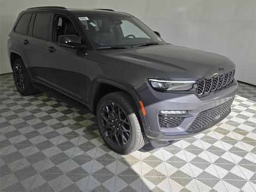 2025 Jeep Grand Cherokee Summit