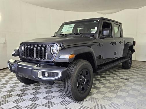 2026 Jeep Gladiator Sport