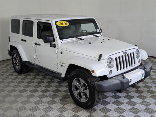 2016 Jeep Wrangler Unlimited Sahara
