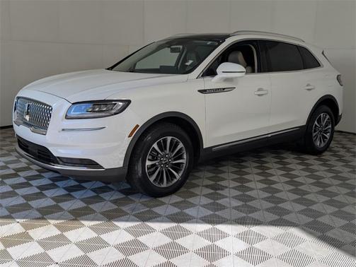 2021 Lincoln Nautilus Reserve