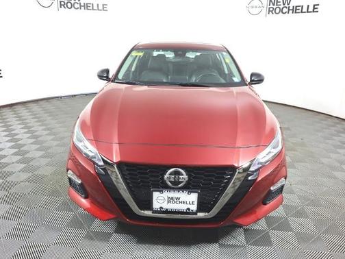 2022 Nissan Altima 2.0 SR