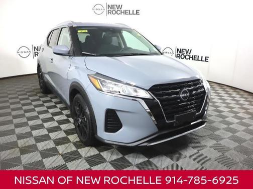 2022 Nissan Kicks SV