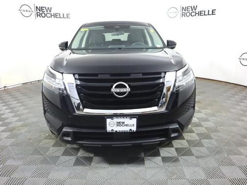 2022 Nissan Pathfinder S