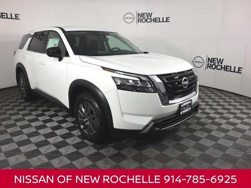 2025 Nissan Pathfinder S