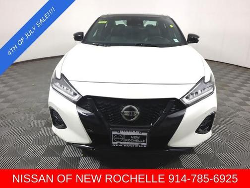 2021 Nissan Maxima SR