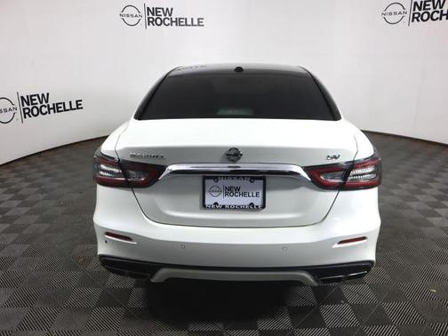 2021 Nissan Maxima SV